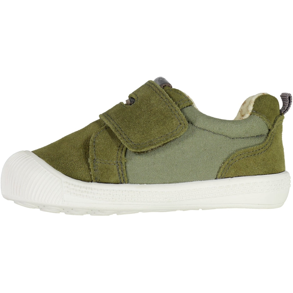 Green hot sale velcro shoes