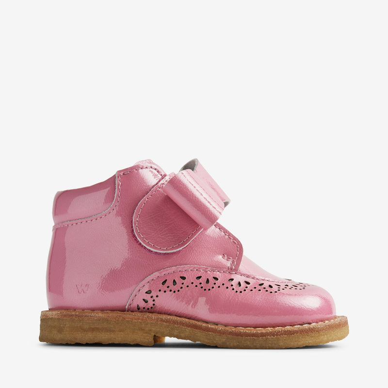 Wheat Footwear Bootie Velcro Bowy Crepe 2356 pink