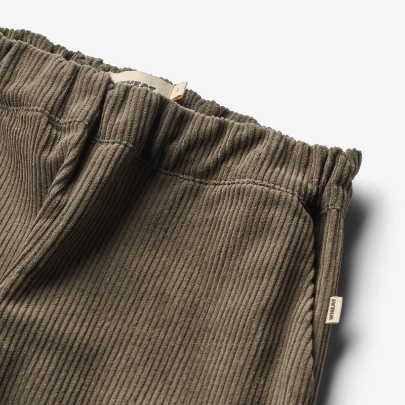 英国製】Lambourne 2tuck Corduroy pants opti