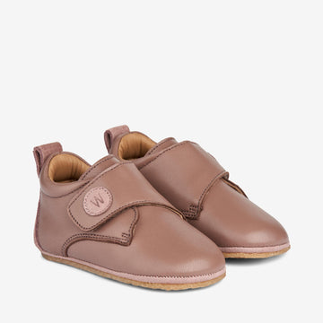 Wheat Footwear Dakota Leather Indoor Shoe | Baby Indoor Shoes 2163 dusty rouge 