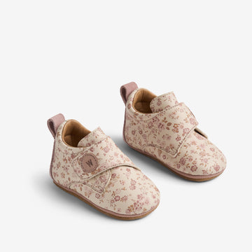 Wheat Footwear Indoor Shoe Dakota Indoor Shoes 2475 rose flowers