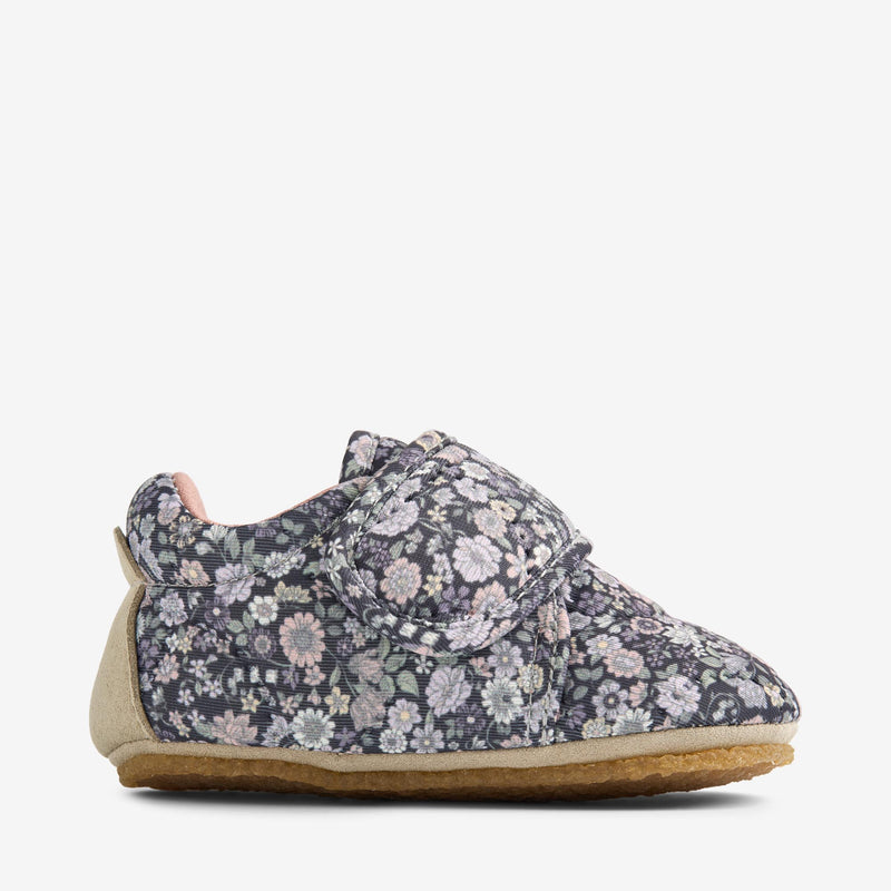 Wheat Footwear Indoor Shoe Sasha Indoor Shoes 9527 black sea flowers
