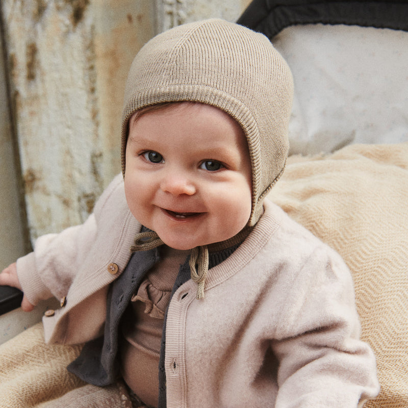 Wheat Outerwear Knit Bonnet Liro | Baby Outerwear acc. 3239 beige stone