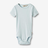 Wheat Main Rib Body S/S Timo | Baby Underwear/Bodies 4030 light blue