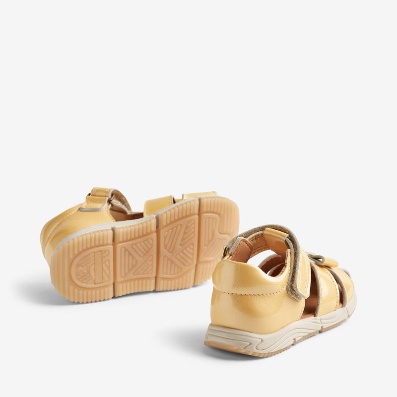 Wheat Footwear Sandal Closed Toe Donna Prewalker Sandals 5310 lemon
