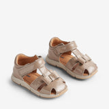 Wheat Footwear Sandal Closed Toe Donna Prewalker Sandals 9011 beige