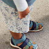 Wheat Main Shorts Max Shorts 9412 aqua hawaii flowers