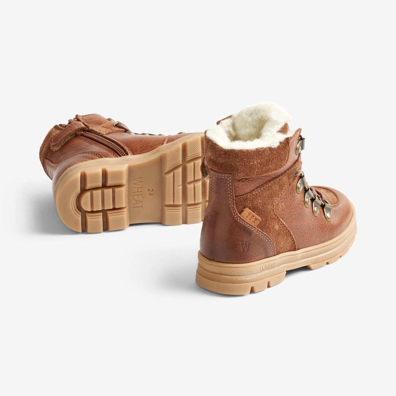 Petit Nord Brown Shearling Boots Petit Nord Kicks With